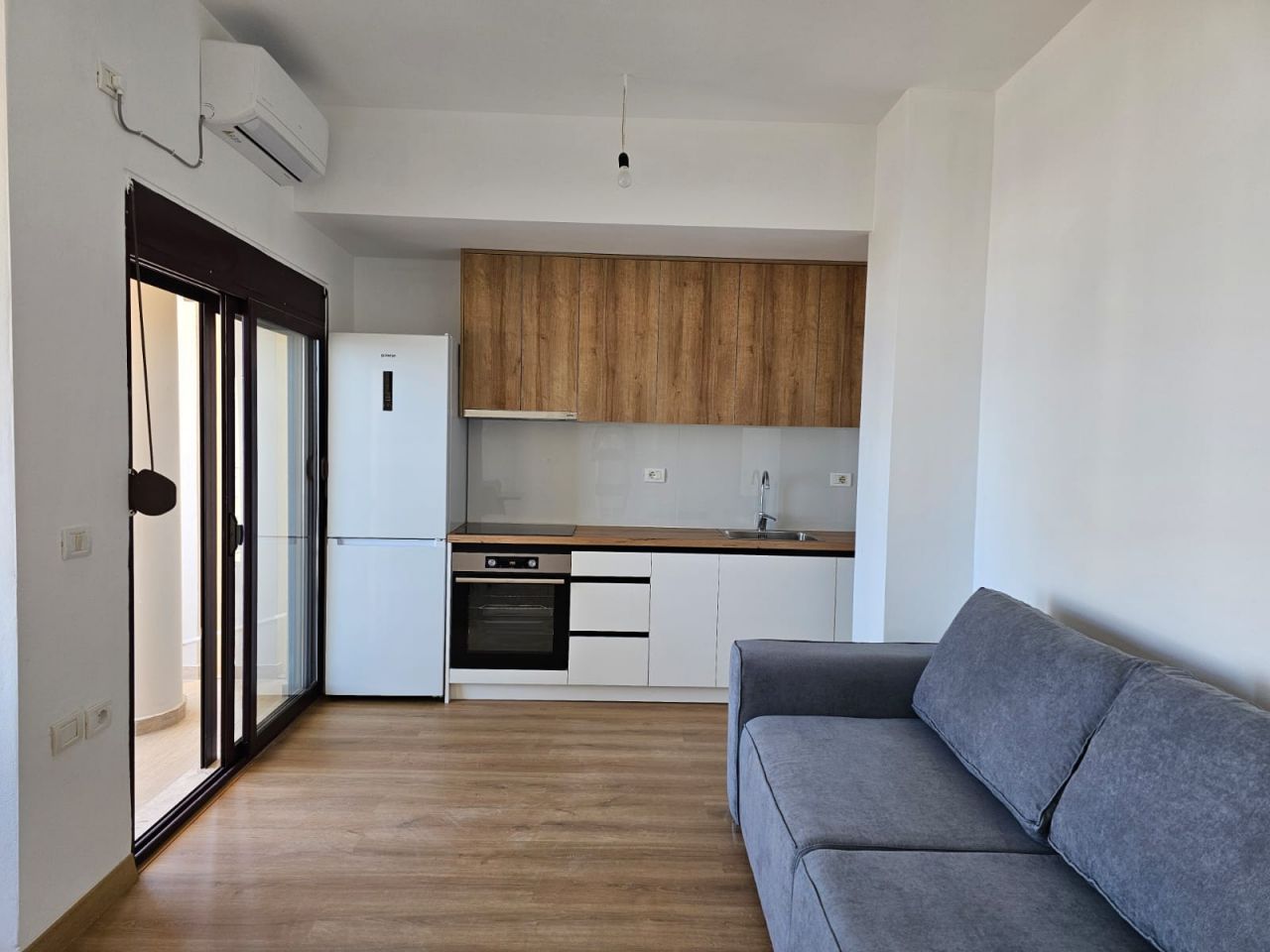 Holiday Apartment in Albania. Apartment for Rent in Saranda
